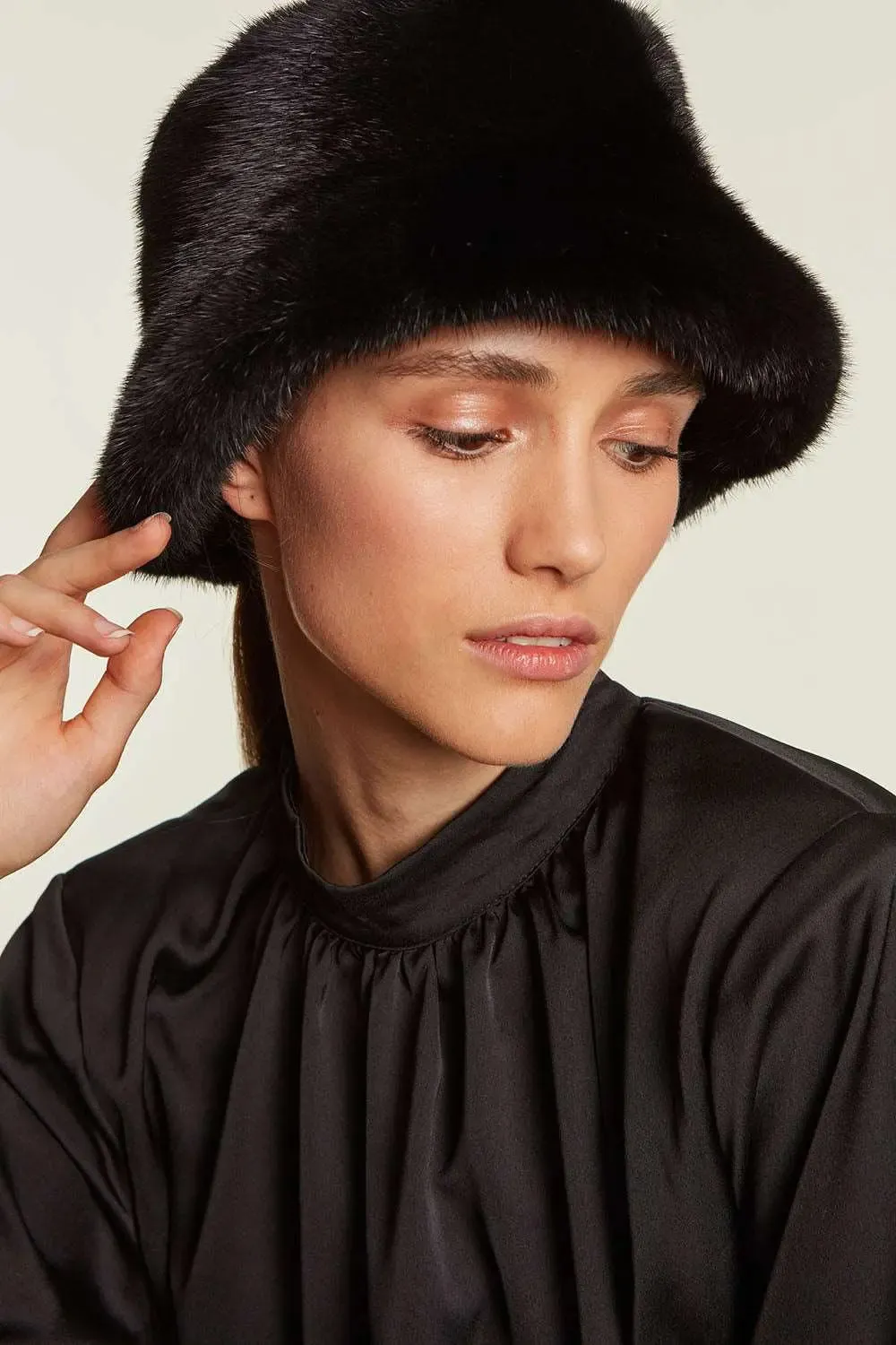 Black mink hat