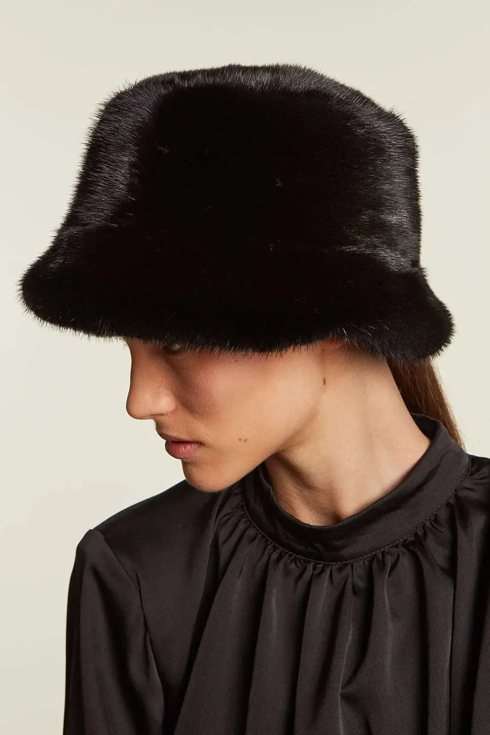Black mink hat