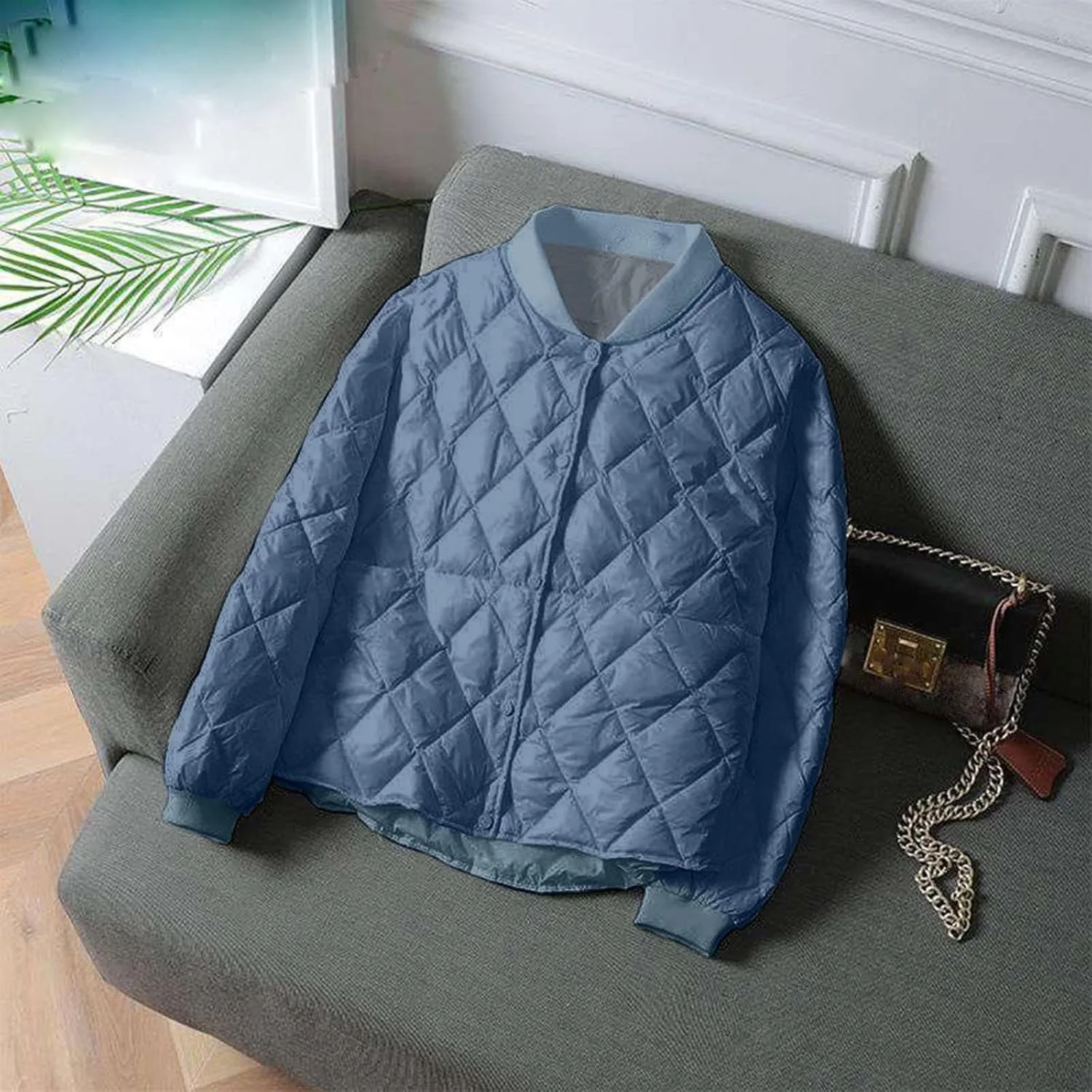 Quilted Jackets for Women Lightweight Bomber Puffer Jacket Oversized Button Down Cropped Coat Casual Fall Winter Tops