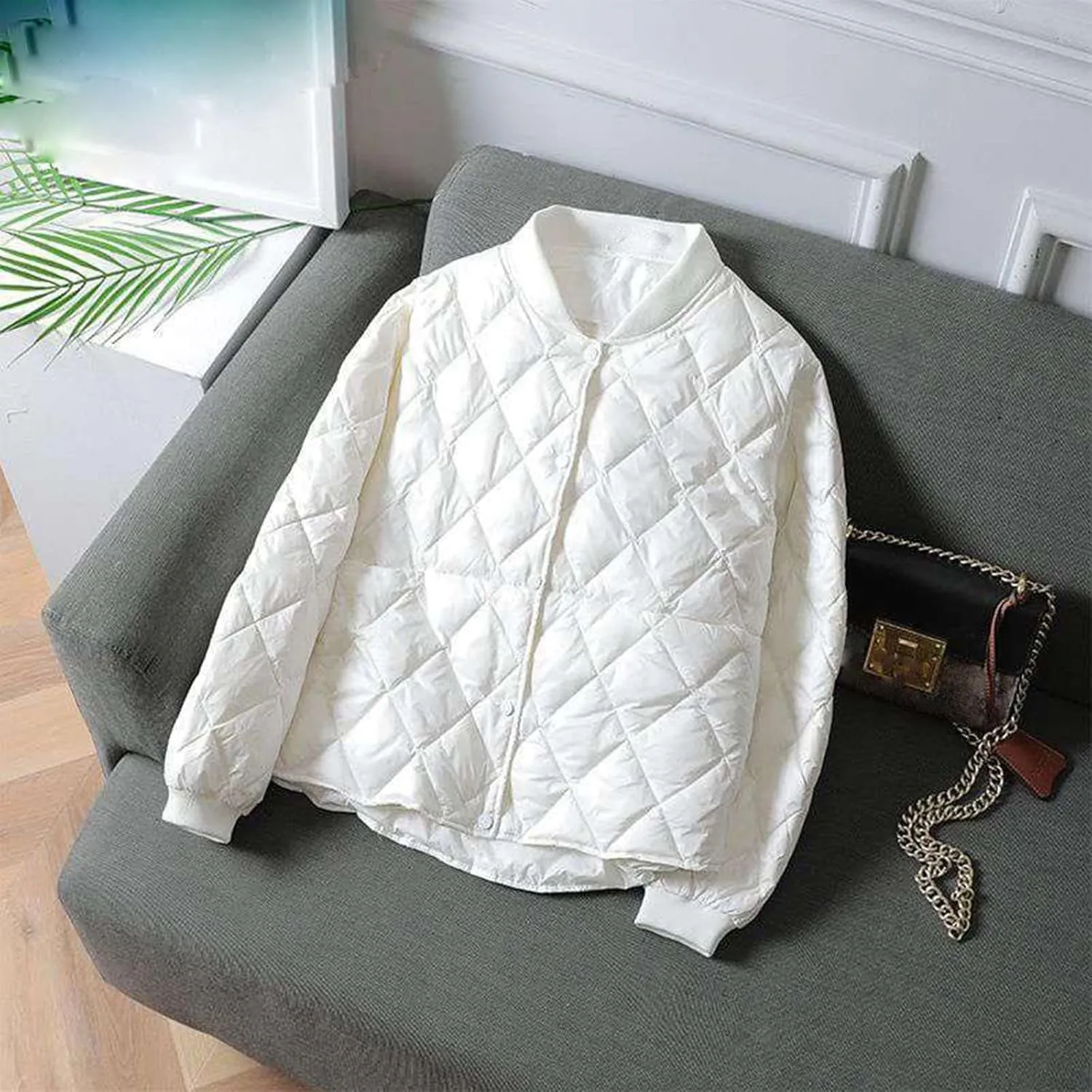 Quilted Jackets for Women Lightweight Bomber Puffer Jacket Oversized Button Down Cropped Coat Casual Fall Winter Tops