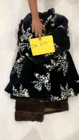 Y2K - Vintage 2024 Unique Fur Coats (DR-097)